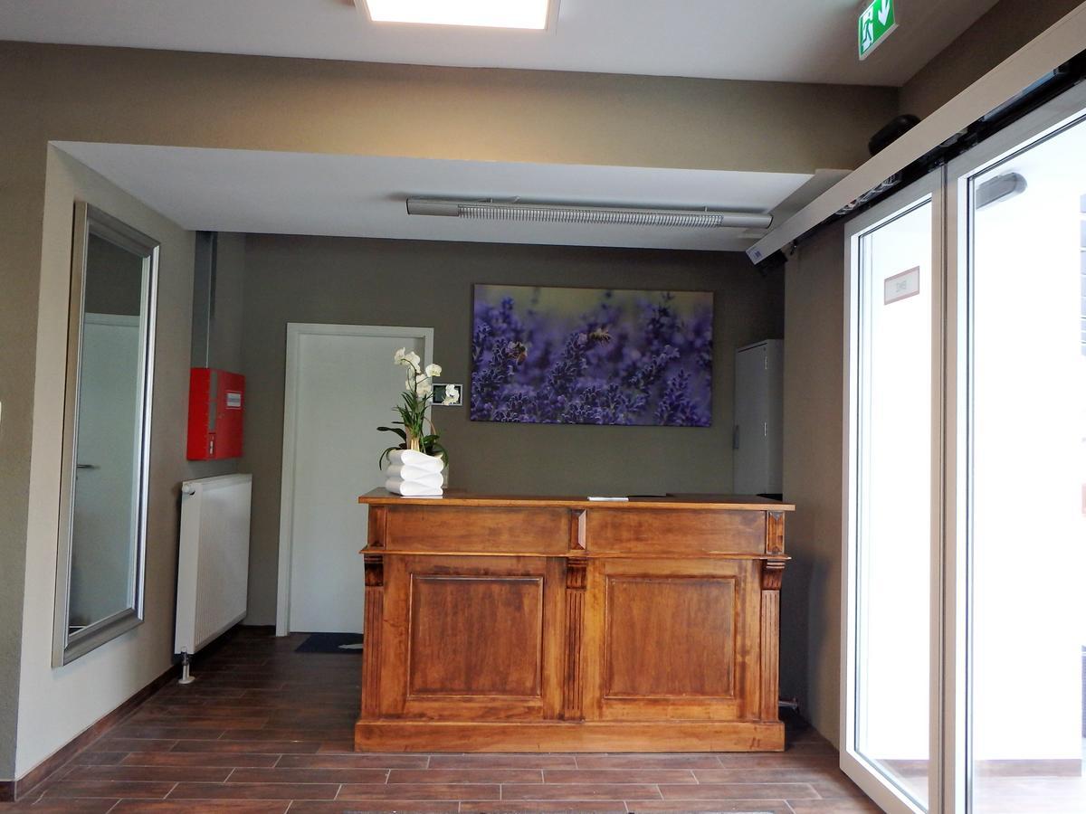 Garni Hotel Lavendelhof Nauen Eksteriør bilde