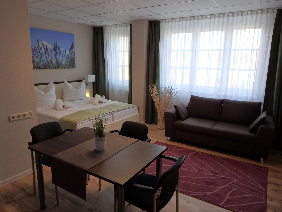 Garni Hotel Lavendelhof Nauen Eksteriør bilde